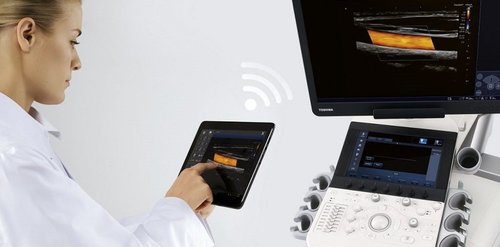 Aplio i800 wird ferngesteuert mit drahtlosem Tablet