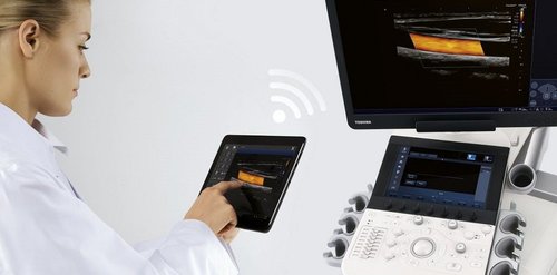 Aplio i-Serie mit Fernzugriff durch drahtloses Tablet